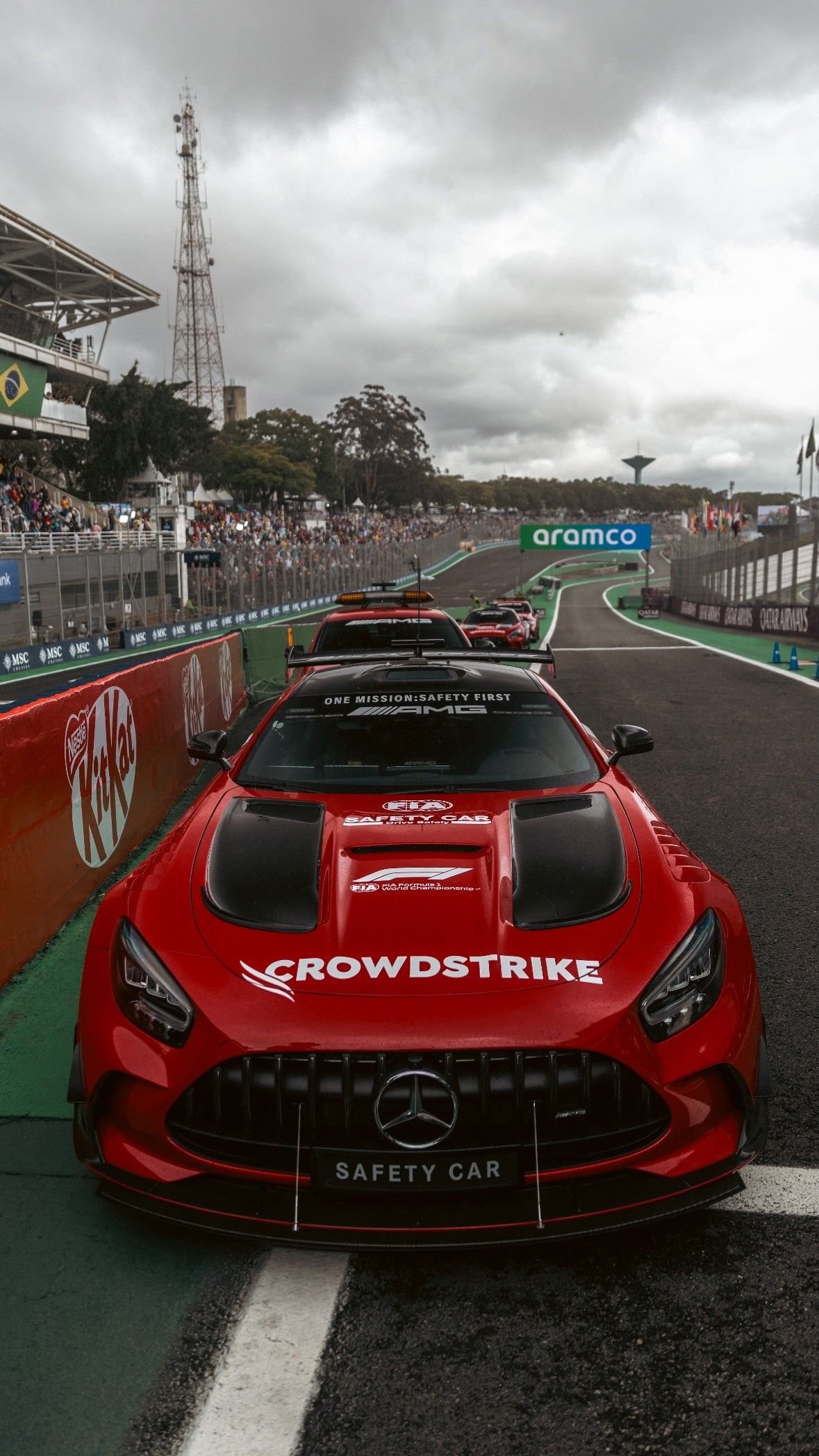 Safety Car Формулы 1 — Mercedes-AMG GT Black Series, вид спереди